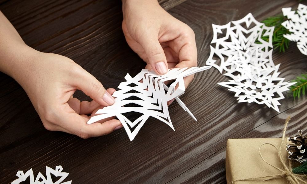 3D Paper Snowflakes: A Step-by-Step Guide