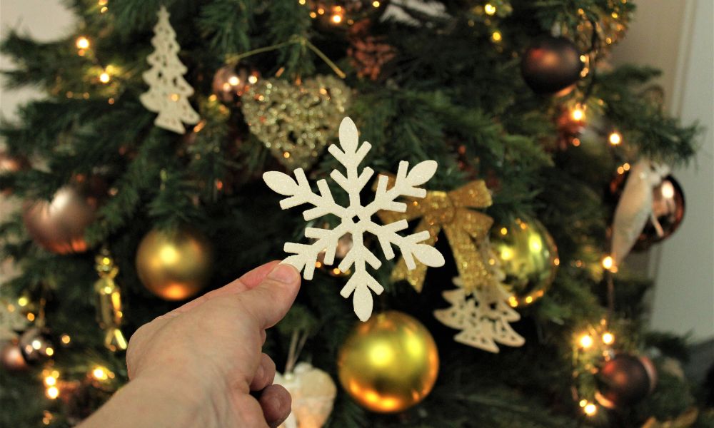 Create Stunning 3D Snowflakes with These Easy Steps